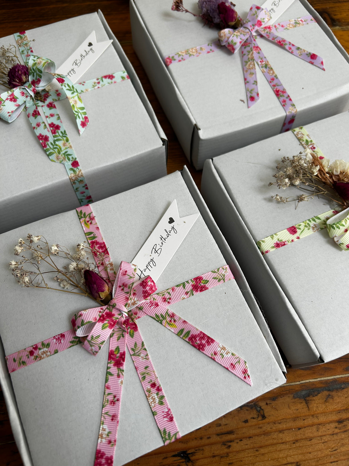 Gift Box - lip gloss and soap